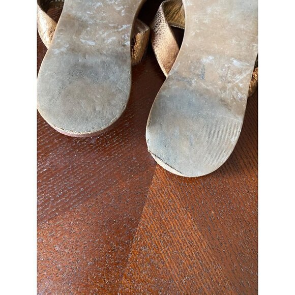 Tory Burch Women's Gold Thora Thong Flat Casual Sandals - 6 1/2 M - Picture 10 of 13